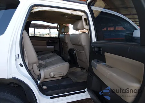 2008 Toyota Sequoia Sr5 5.7L V8 z USA, uszkodzony, nr VIN 5TDBY64A78S013778